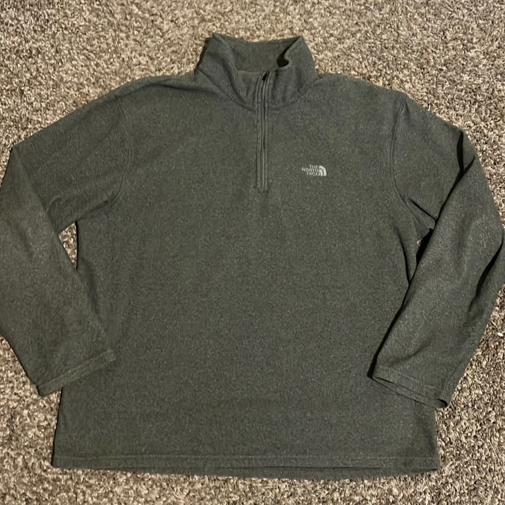 Mens north face 1/4 zip